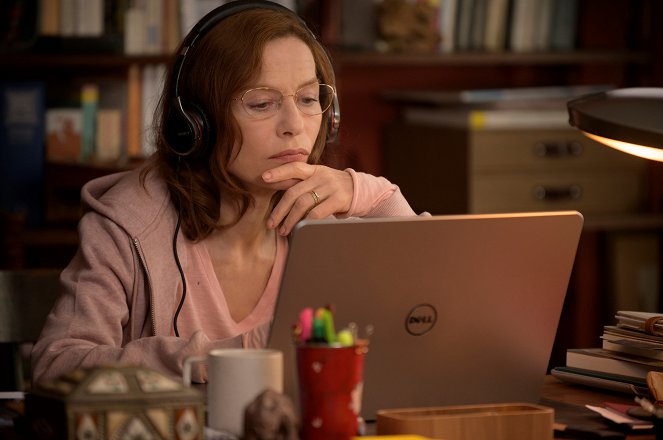 Mama Weed - Photos - Isabelle Huppert