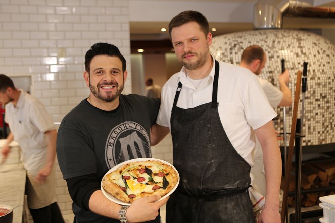 Secret Eats with Adam Richman - Werbefoto - Adam Richman