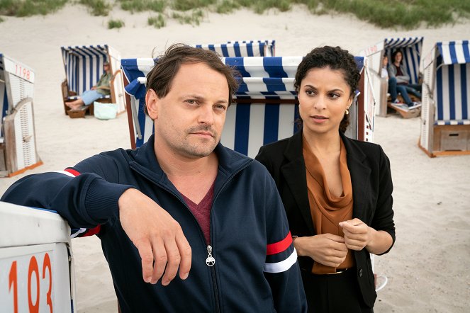 Wilsberg - Wellenbrecher - Van film - Stefan Haschke, Patricia Meeden