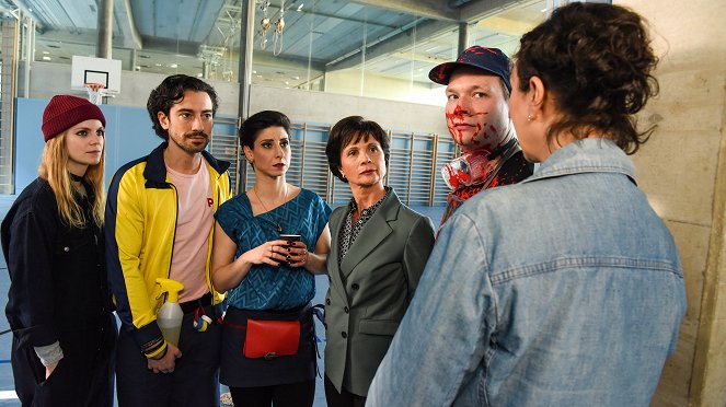 Wischen ist Macht - Dann geh ich halt in Häfen! - Z filmu - Lilian Gartner, Stefano Bernardin, Zeynep Buyrac, Dagmar Kutzenberger, Manuel Sefciuc, Ursula Strauss