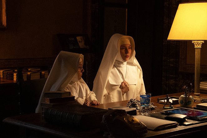 The New Pope - Episode 4 - Filmfotos - Kiruna Stamell, Nora von Waldstätten
