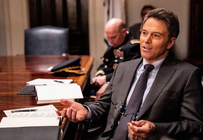 Madam Secretary - Proxy War - Van film - Tim Daly