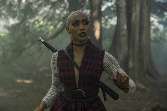 Chilling Adventures of Sabrina - Chapter Twenty-Two: Drag Me to Hell - Photos - Tati Gabrielle