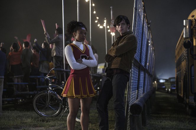 Chilling Adventures of Sabrina - Chapter Twenty-Two: Drag Me to Hell - Photos - Jaz Sinclair, Ross Lynch