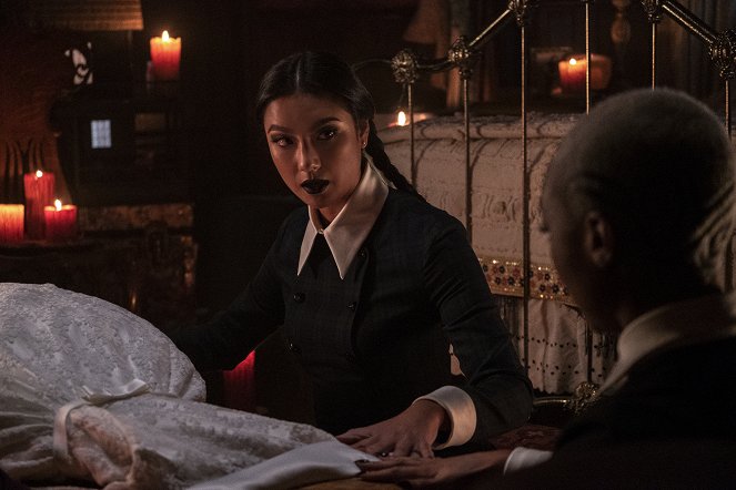 Chilling Adventures of Sabrina - Season 1 - Chapter Eleven: A Midwinter's Tale - Photos - Adeline Rudolph