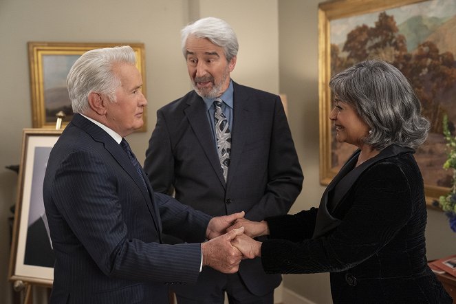 Grace and Frankie - The Short Rib - Photos - Martin Sheen, Sam Waterston