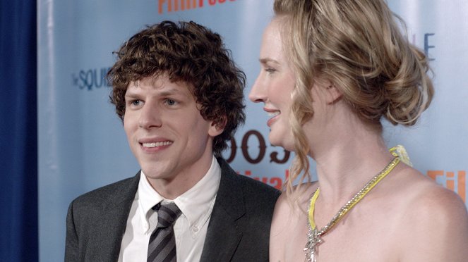 He's Way More Famous Than You - Van film - Jesse Eisenberg