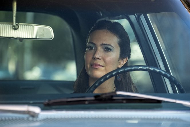 This Is Us - Light and Shadows - Film - Mandy Moore