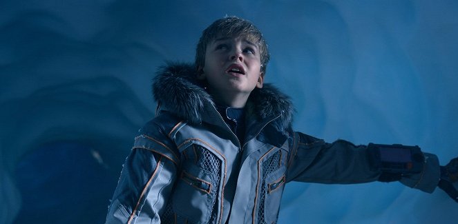 Lost in Space – Verschollen zwischen fremden Welten - Aufprall - Filmfotos - Maxwell Jenkins