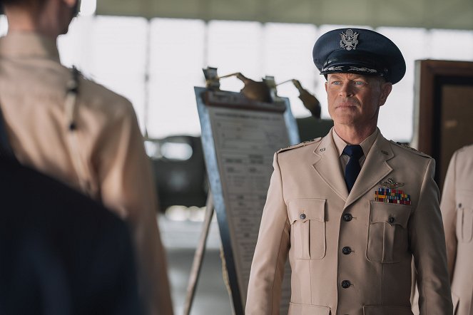 Project Blue Book - The Roswell Incident - Part I - Photos - Neal McDonough