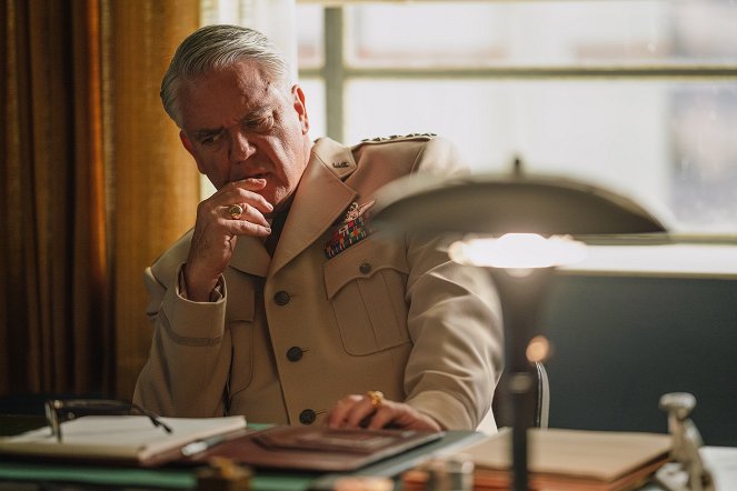 Project Blue Book - Season 2 - The Roswell Incident - Part I - Do filme - Michael Harney