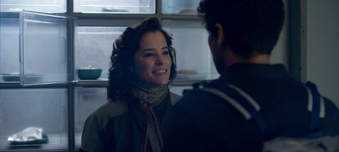 Lost in Space - Season 2 - Shell Game - Photos - Parker Posey