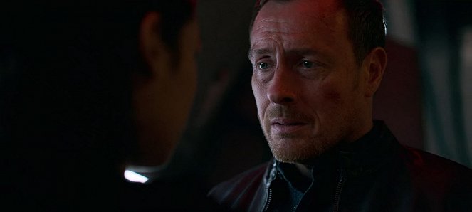 Perdidos no Espaço - Noventa e sete - Do filme - Toby Stephens