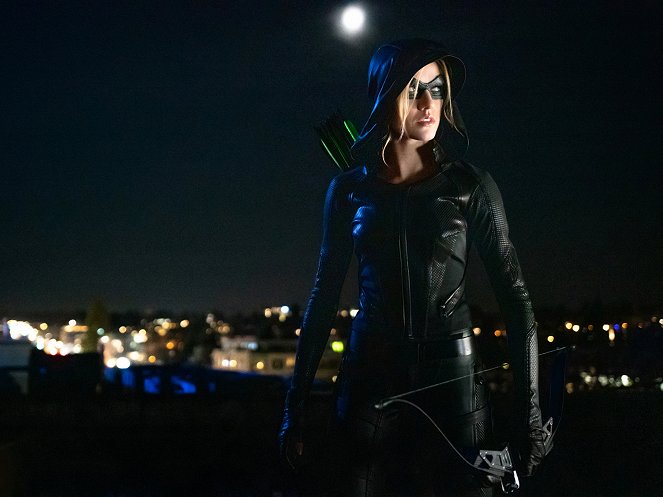 Arrow - Season 8 - Green Arrow und Gegenwind - Filmfotos - Katherine McNamara