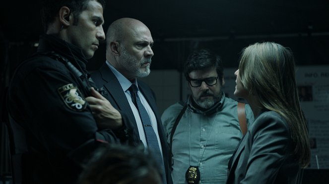 A nagy pénzrablás (Netflix version) - Episode 7 - Filmfotók - Mario de la Rosa, Juan Fernández, Fernando Soto