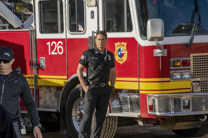 911-Texas - Texasi büszkeség - Forgatási fotók - Rob Lowe
