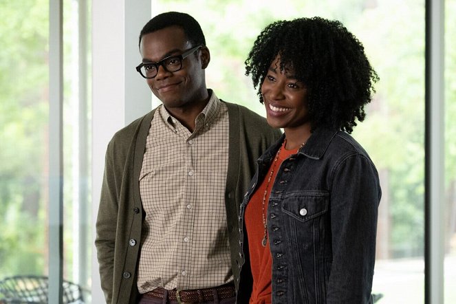 The Good Place - Employee of the Bearimy - Photos - William Jackson Harper, Kirby Howell-Baptiste