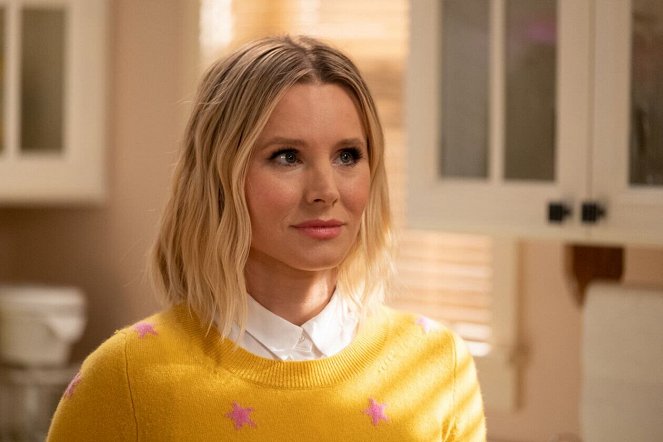 The Good Place - Employee of the Bearimy - Photos - Kristen Bell