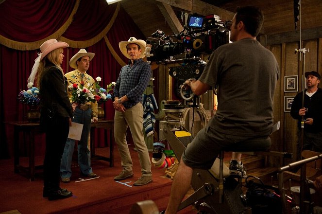 Up All Night - The Wedding - Tournage