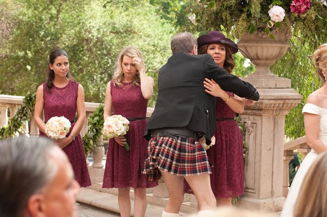 Up All Night - Season 2 - The Wedding - Filmfotos - Maya Rudolph