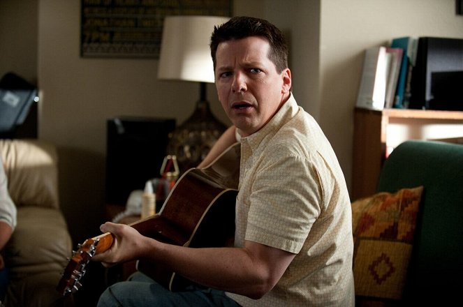 Up All Night - Home/Office - Do filme - Sean Hayes