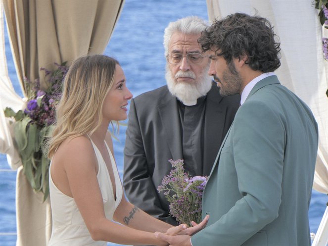 Hasta que la boda nos separe - Van film - Silvia Alonso, Álex García