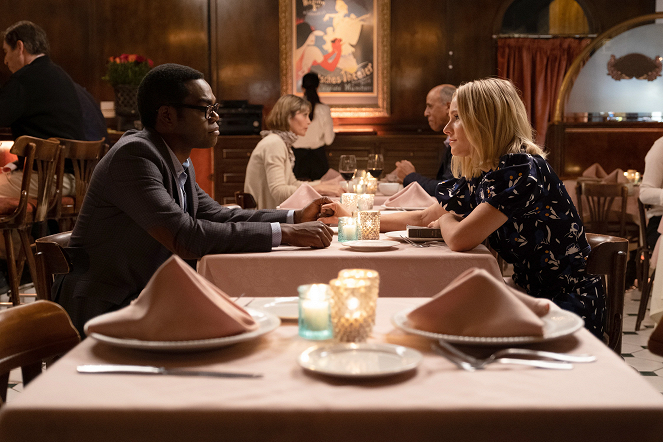 The Good Place - Season 4 - Whenever You're Ready - Photos - William Jackson Harper, Kristen Bell