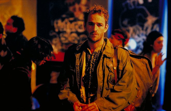 Jeremiah - Letters from the Other Side: Part 1 - Do filme - Luke Perry