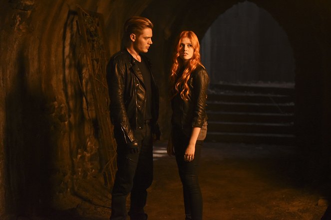 Shadowhunters: The Mortal Instruments - The Descent Into Hell Isn't Easy - Photos