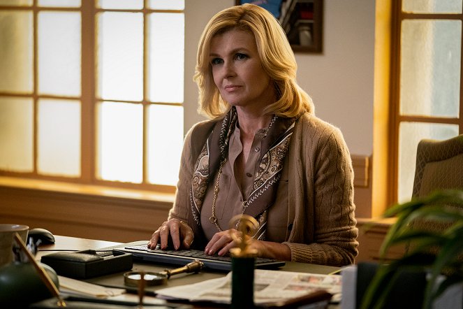 Šokující odhalení - Z filmu - Connie Britton