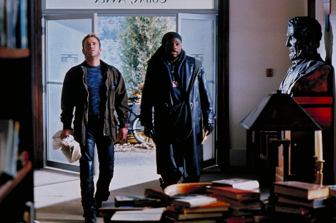 Jeremiah - Out of the Ashes - Photos - Luke Perry, Malcolm-Jamal Warner