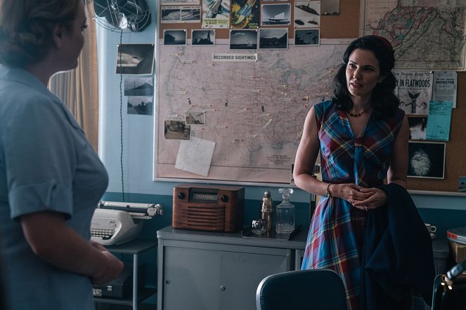 Project Blue Book - Area 51 - Filmfotos - Laura Mennell