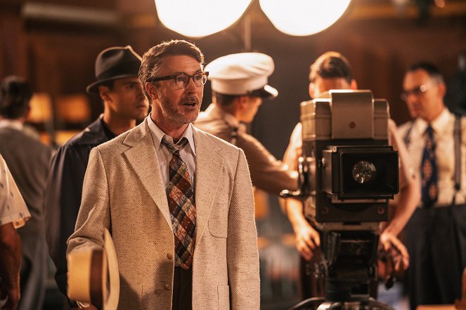 Project Blue Book - The Roswell Incident - Part II - Photos - Aidan Gillen