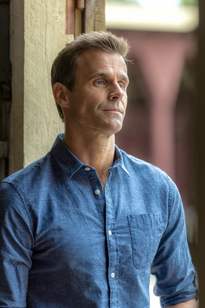 At Home in Mitford - Photos - Cameron Mathison