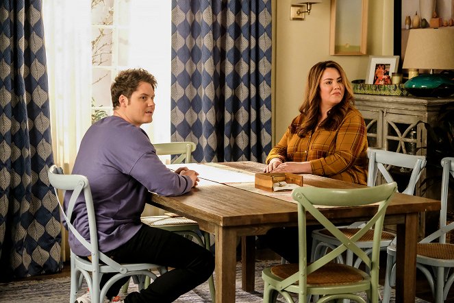 American Housewife - The Great Cookie Challenge - Photos - Matt Shively, Katy Mixon