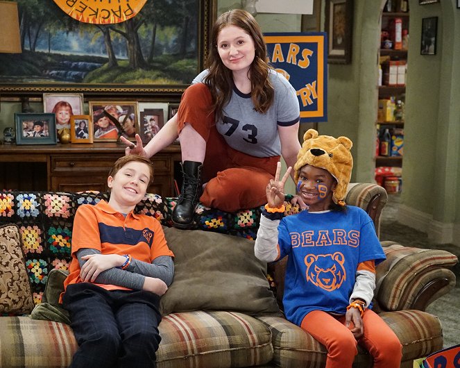 The Conners - Season 2 - Throwing a Christian to a Bear - Z nakrúcania - Ames McNamara, Emma Kenney, Jayden Rey