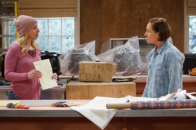 The Conners - Mud Turtles, a Good Steak and One Man in a Tub - Do filme - Alicia Goranson, Laurie Metcalf