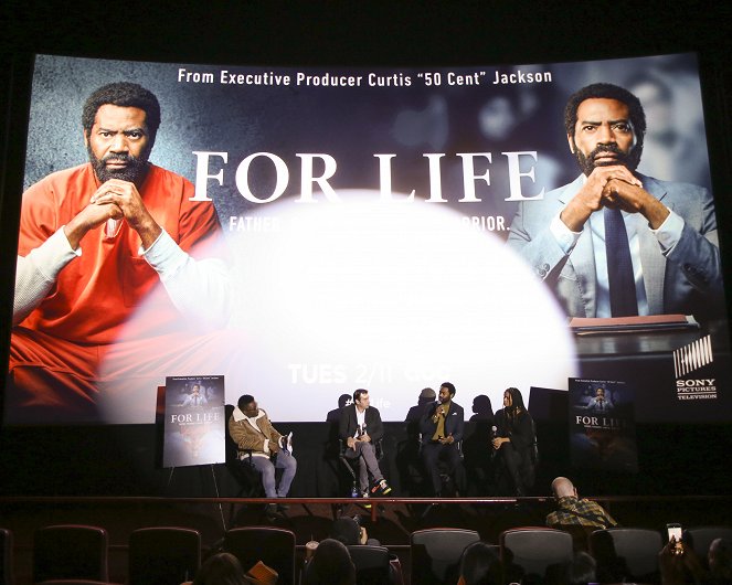 For Life - Evenementen - A special screening of ABC’s new drama “For Life” was held at the AMC River East Theater on February 7, 2020 - George Tillman Jr., Hank Steinberg, Nicholas Pinnock, Joy Bryant