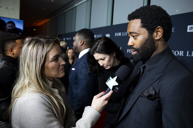 For Life - Événements - Talent and executive producers from ABC’s new drama “For Life” celebrated their premiere in New York with a red carpet, screening and panel discussion moderated by Van Jones