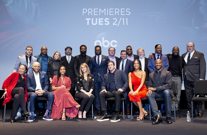 For Life - Événements - Talent and executive producers from ABC’s new drama “For Life” celebrated their premiere in New York with a red carpet, screening and panel discussion moderated by Van Jones