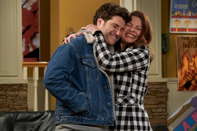 Indebted - Everybody's Talking About the Pilot - Photos - Adam Pally, Fran Drescher