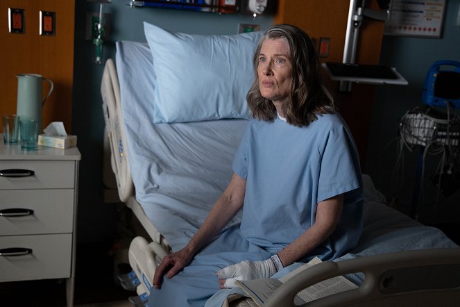 The Good Doctor - Season 3 - Sex and Death - Photos - Annette O'Toole