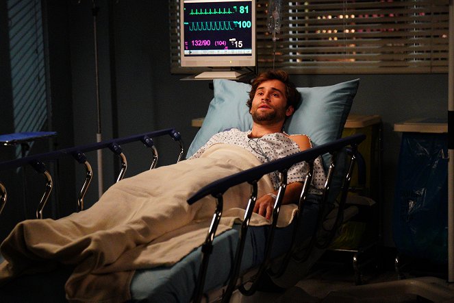 Grey's Anatomy - Help Me Through the Night - Photos - Jake Borelli