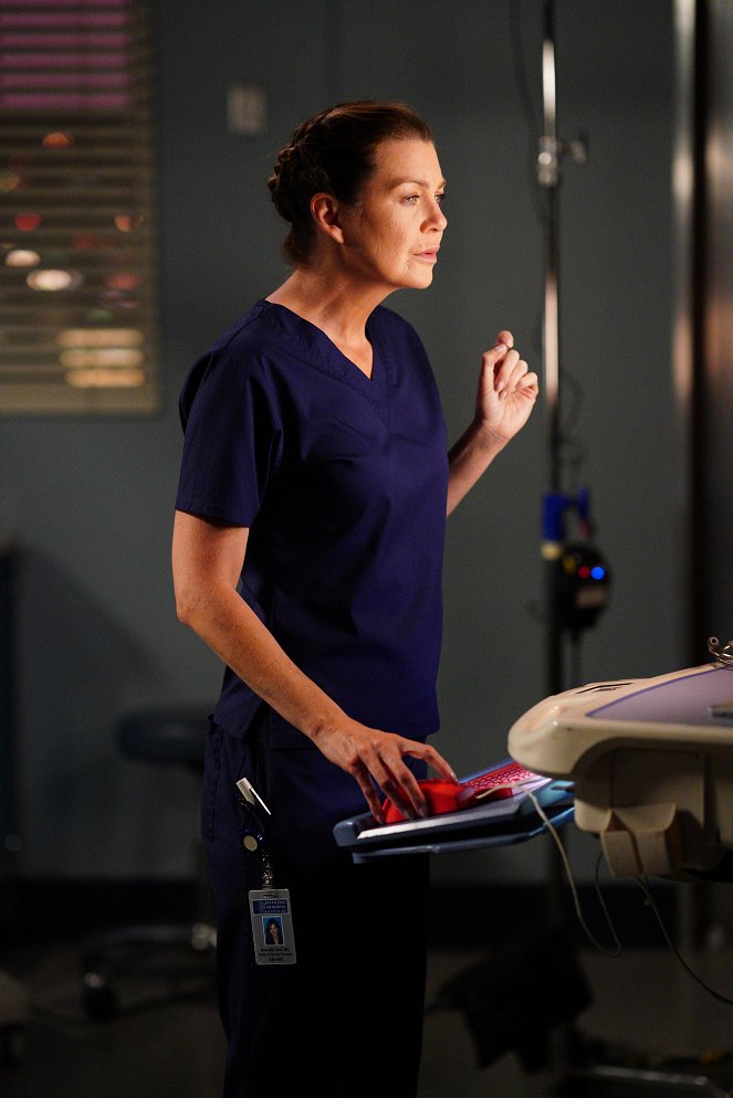 Grey's Anatomy - Help Me Through the Night - Photos - Ellen Pompeo
