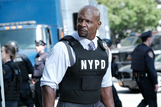 Brooklyn Nine-Nine - Season 7 - Manhunter - Photos - Terry Crews