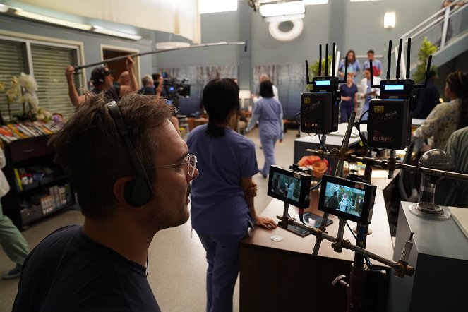 Grey's Anatomy - A Hard Pill to Swallow - Making of