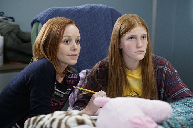 Grey's Anatomy - A Hard Pill to Swallow - Photos - Lindy Booth, Ava DeVoe