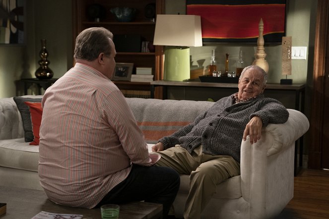 Modern Family - Dead on a Rival - Making of - Paul Dooley