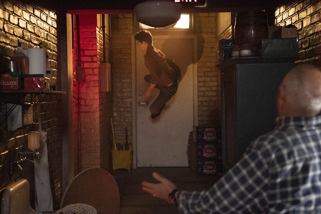 Station 19 - I Know This Bar - Photos