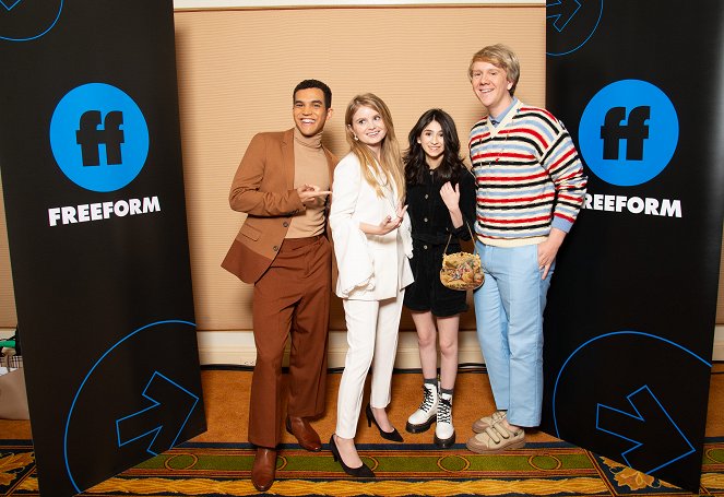 Everything's Gonna Be Okay - Rendezvények - “Everything’s Gonna Be Okay” Session – The cast and creator/executive producer/star Josh Thomas of Freeform’s “Everything’s Gonna Be Okay” addressed the press at the 2020 TCA Winter Press Tour, at The Langham Huntington, in Pasadena, California.